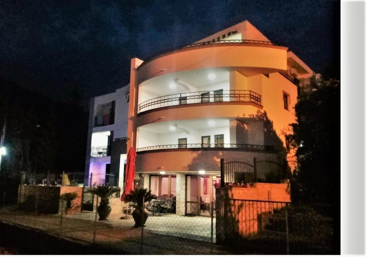 Villa M Добра-Вода Экстерьер фото